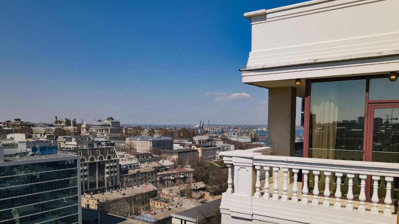 Gefest Apartments Odessa Exteriör bild